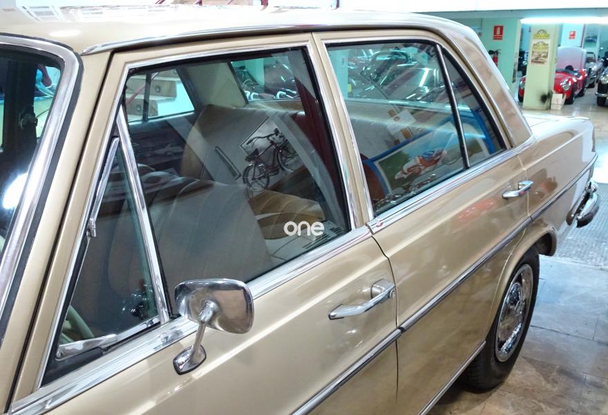 MERCEDES 250 1967