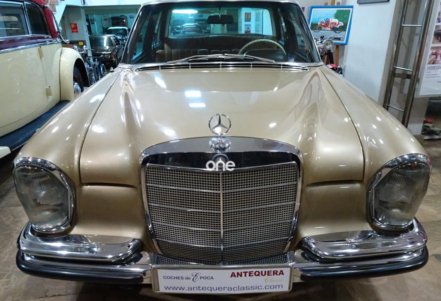 MERCEDES 250 1967