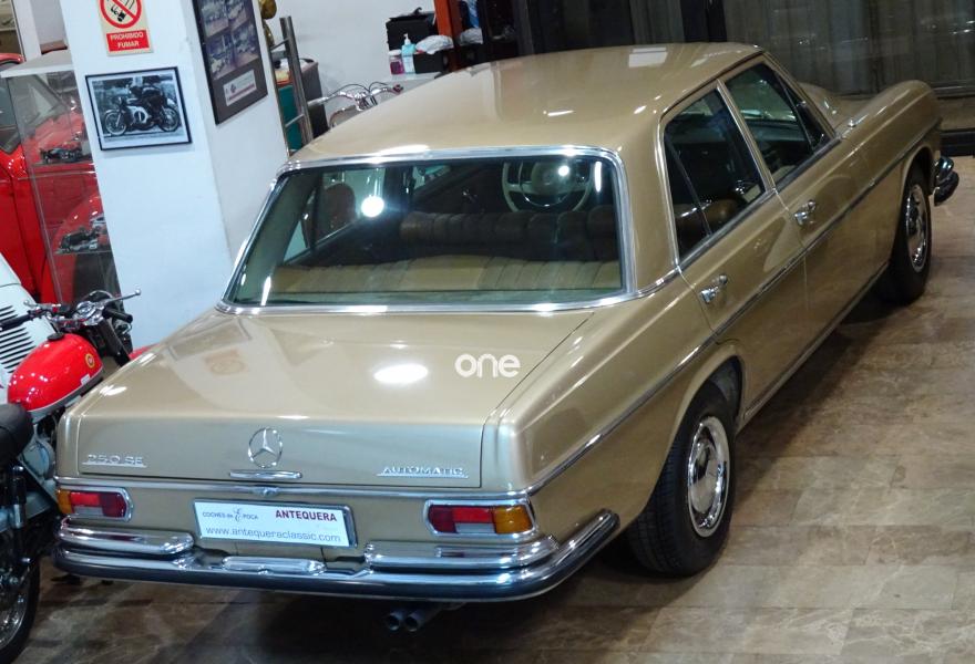 MERCEDES 250 1967