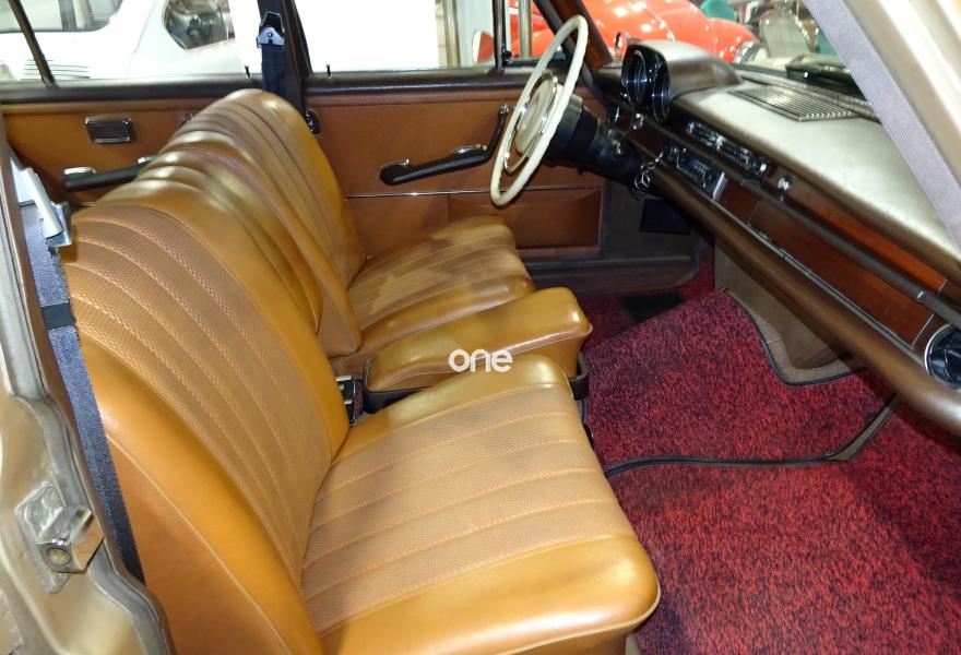 MERCEDES 250 1967