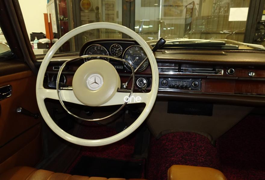 MERCEDES 250 1967