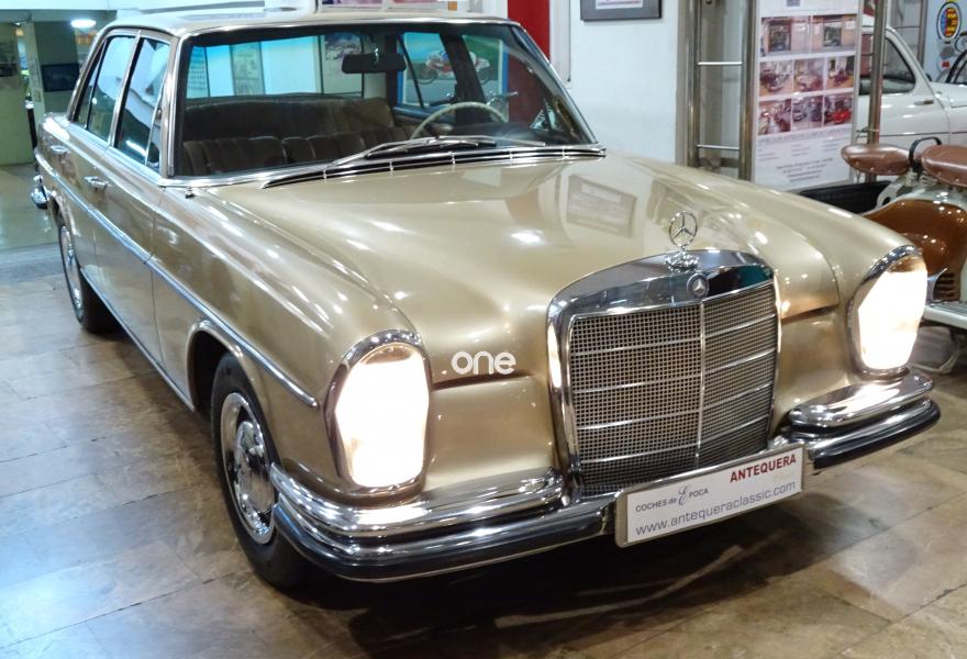 MERCEDES 250 1967