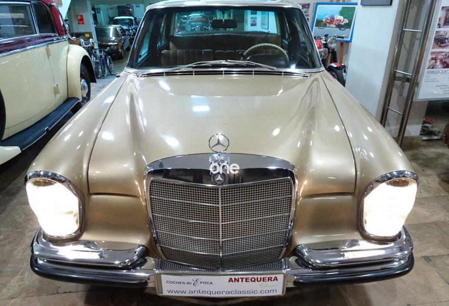 MERCEDES 250 1967