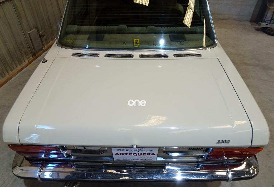 FIAT 130 1975