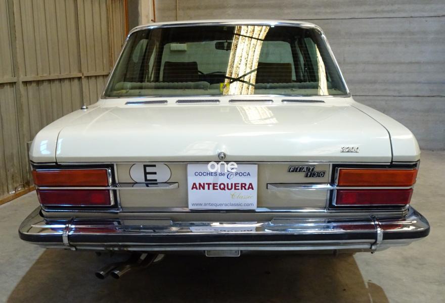 FIAT 130 1975