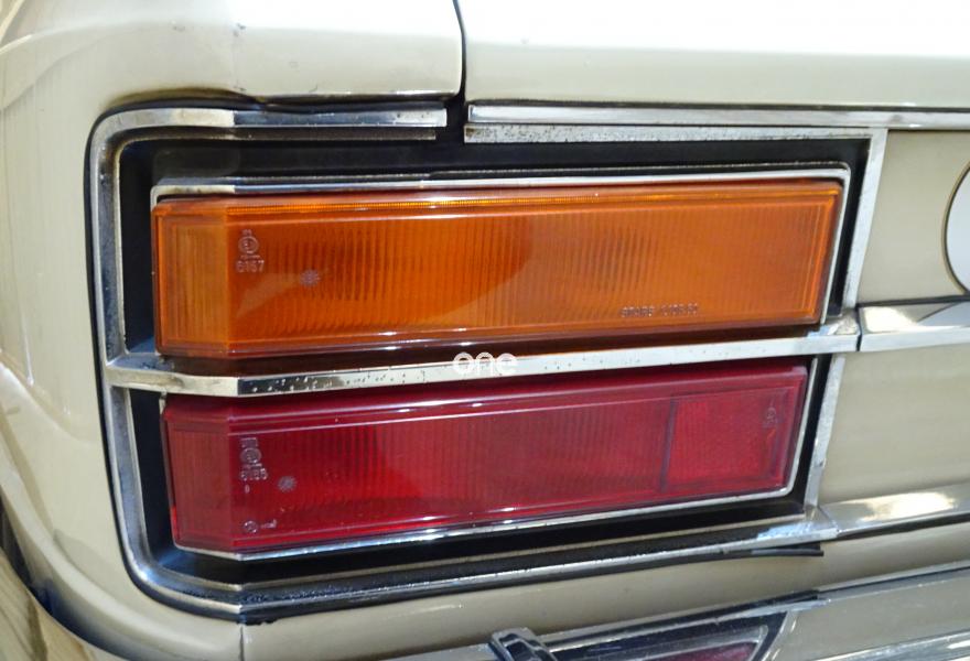 FIAT 130 1975