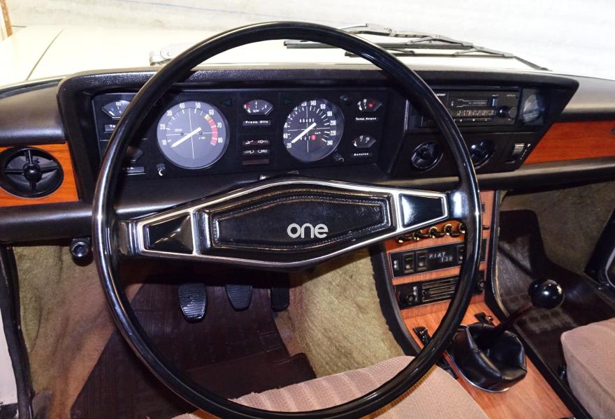 FIAT 130 1975