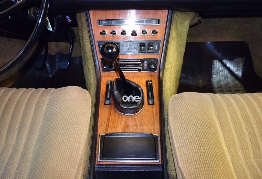 FIAT 130 1975