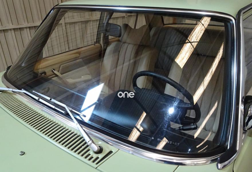 MERCEDES 230 1978
