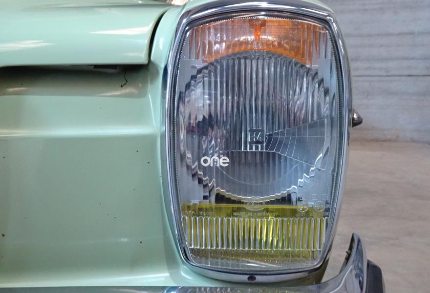MERCEDES 230 1978