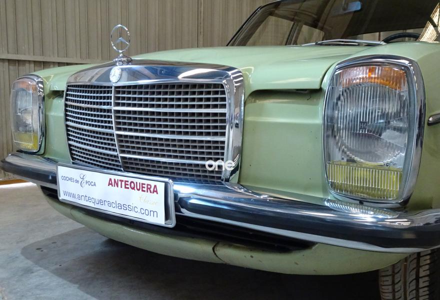 MERCEDES 230 1978