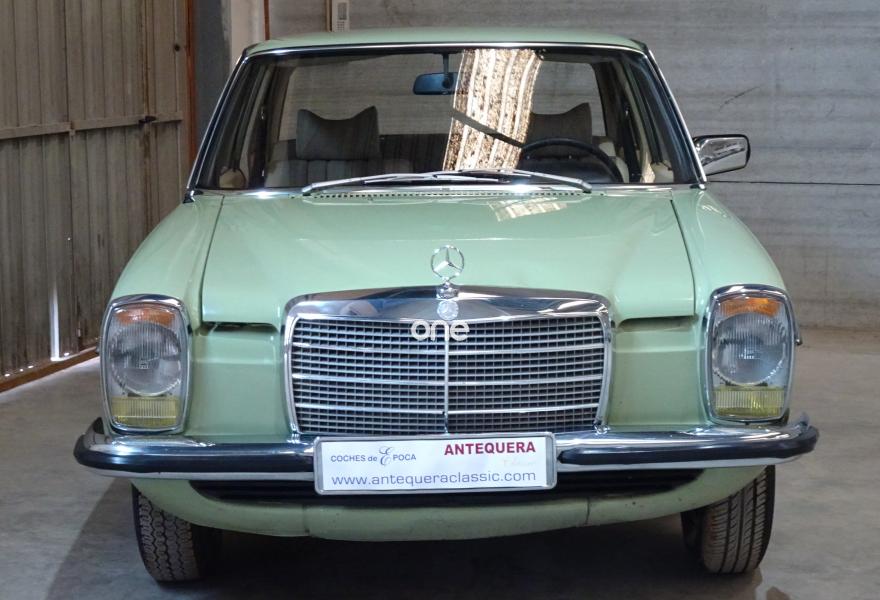 MERCEDES 230 1978