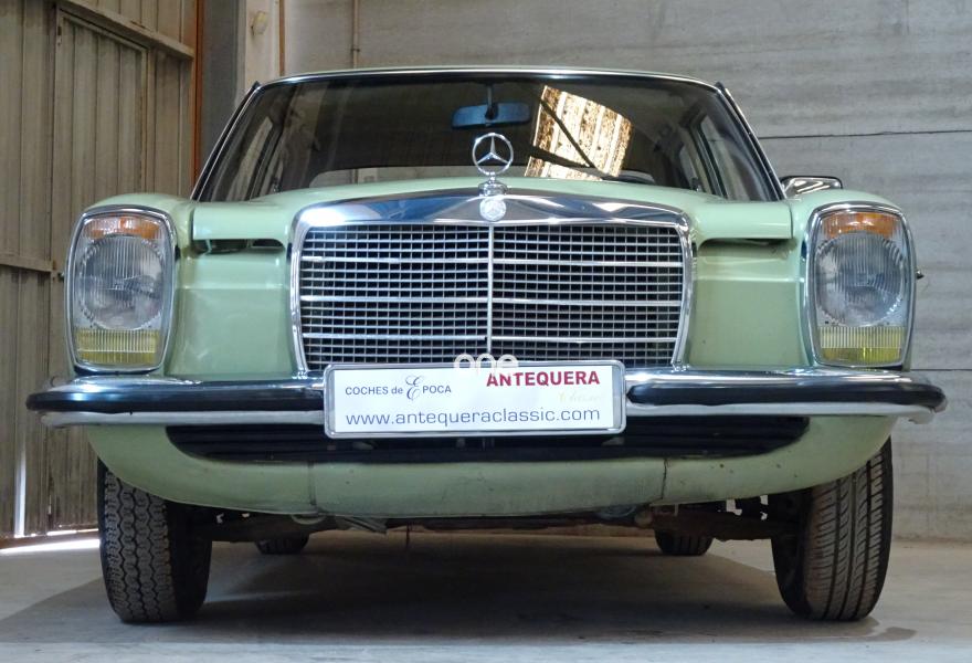 MERCEDES 230 1978
