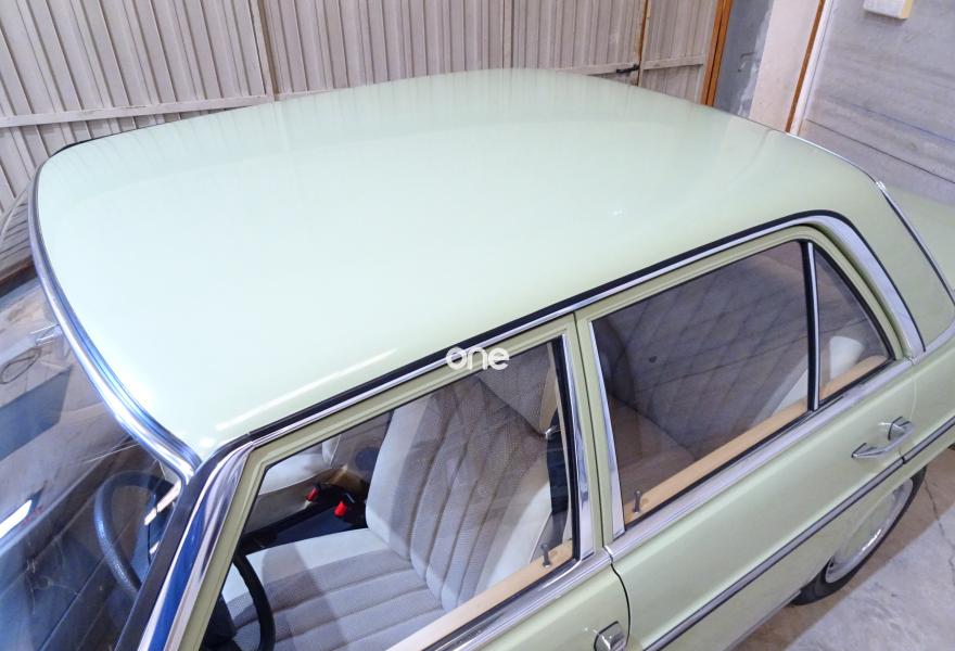 MERCEDES 230 1978