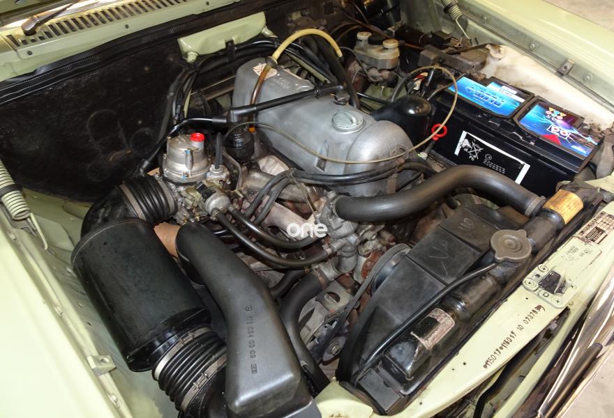 MERCEDES 230 1978