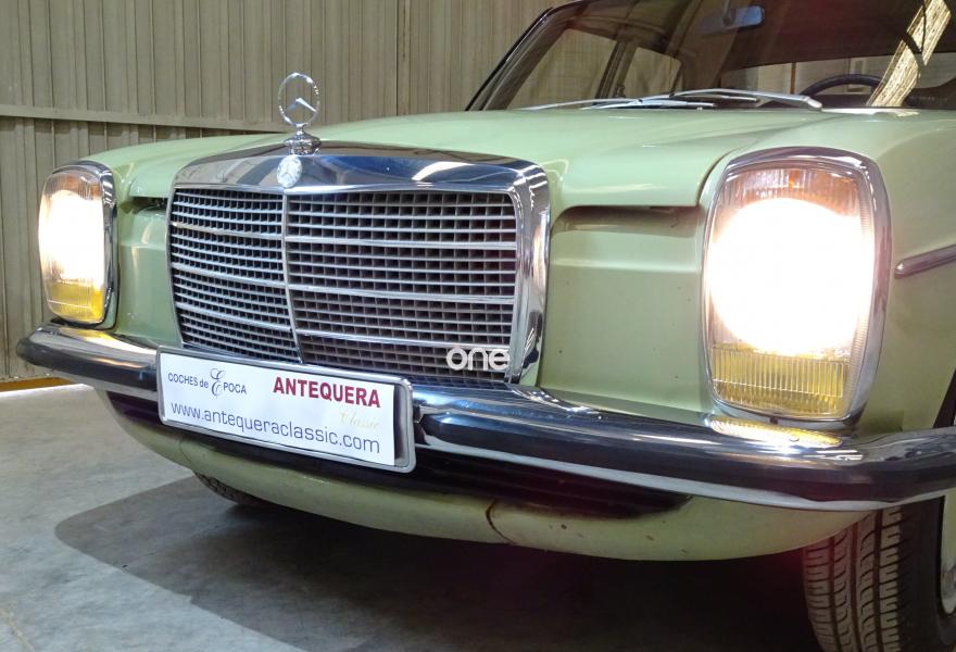 MERCEDES 230 1978