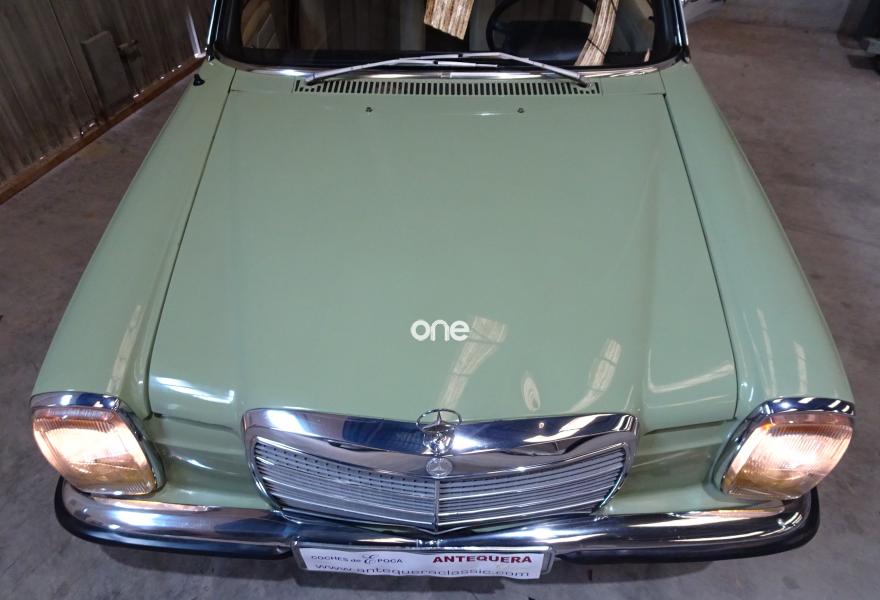 MERCEDES 230 1978
