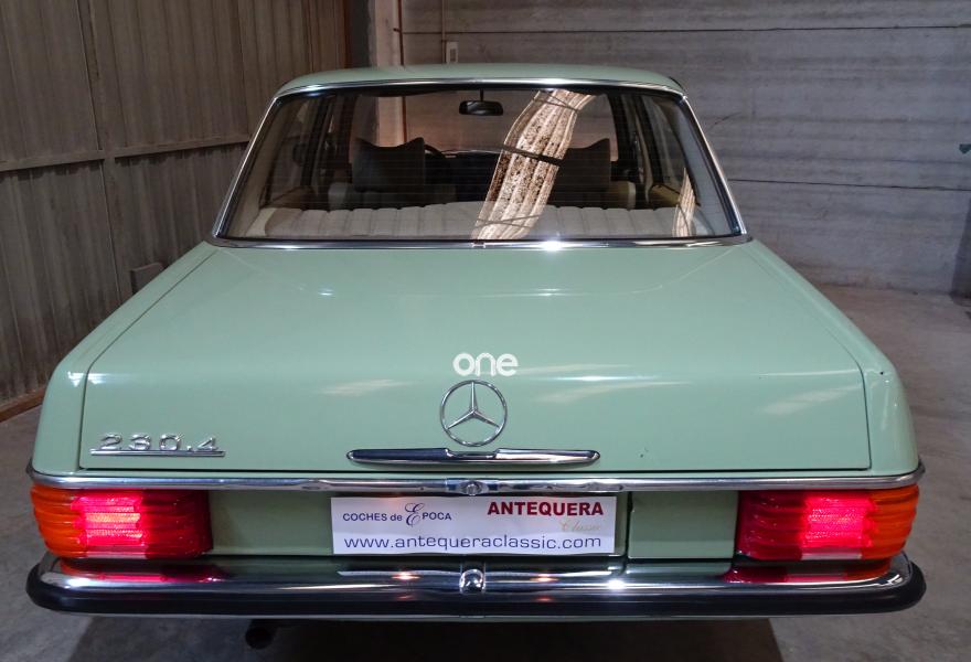 MERCEDES 230 1978