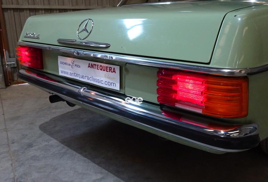 MERCEDES 230 1978