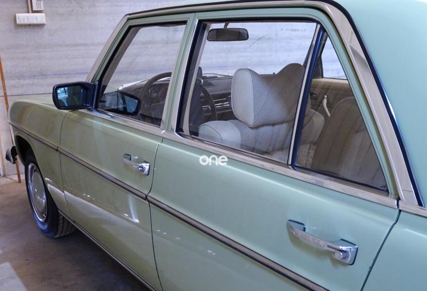 MERCEDES 230 1978