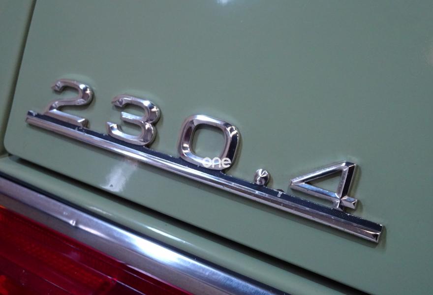 MERCEDES 230 1978