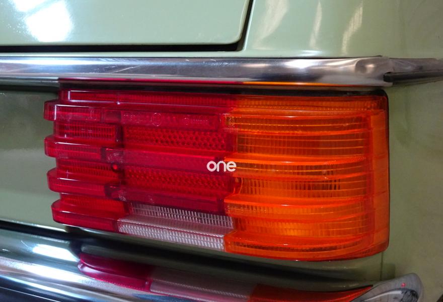 MERCEDES 230 1978