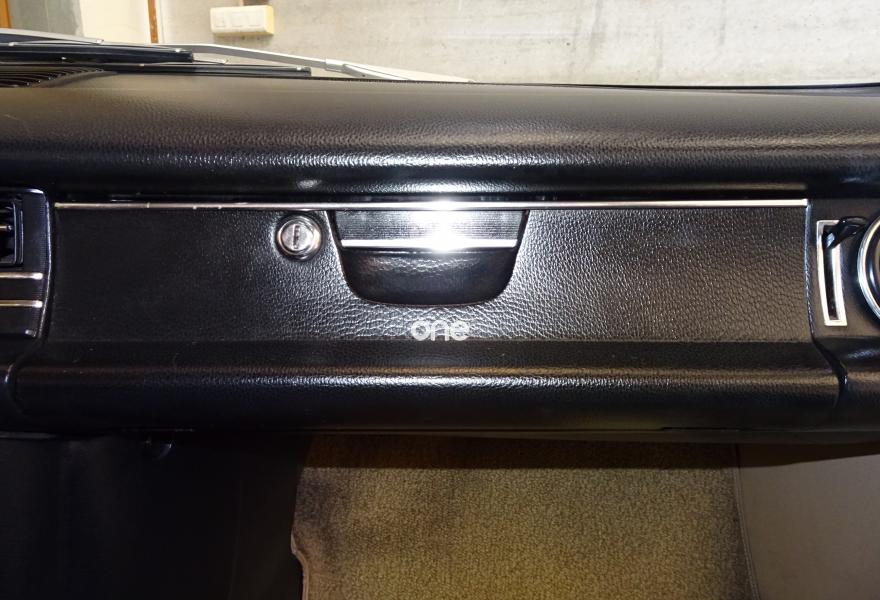 MERCEDES 230 1978