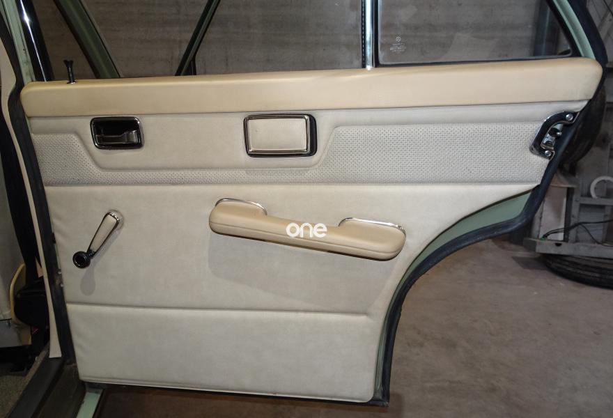 MERCEDES 230 1978