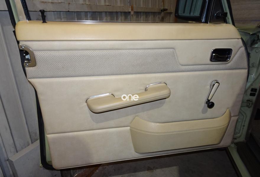 MERCEDES 230 1978
