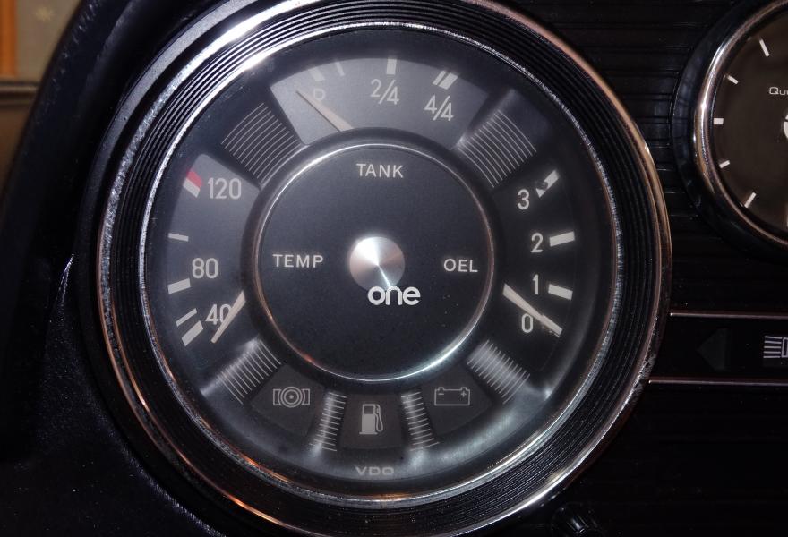 MERCEDES 230 1978