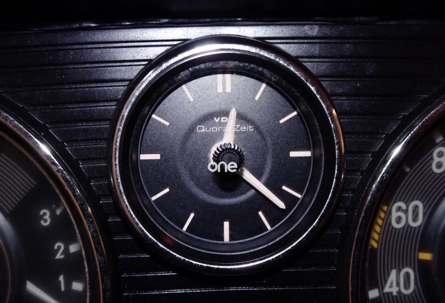 MERCEDES 230 1978