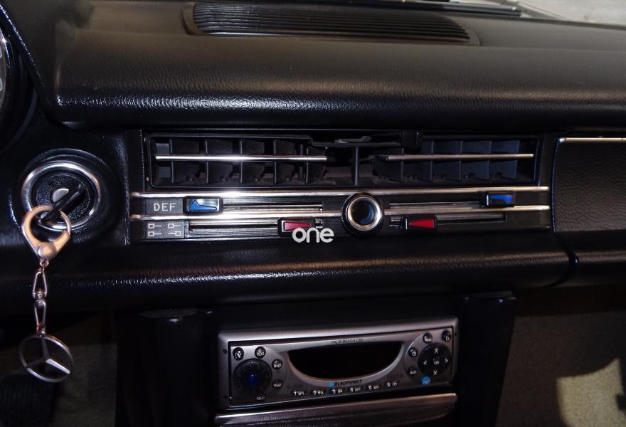 MERCEDES 230 1978