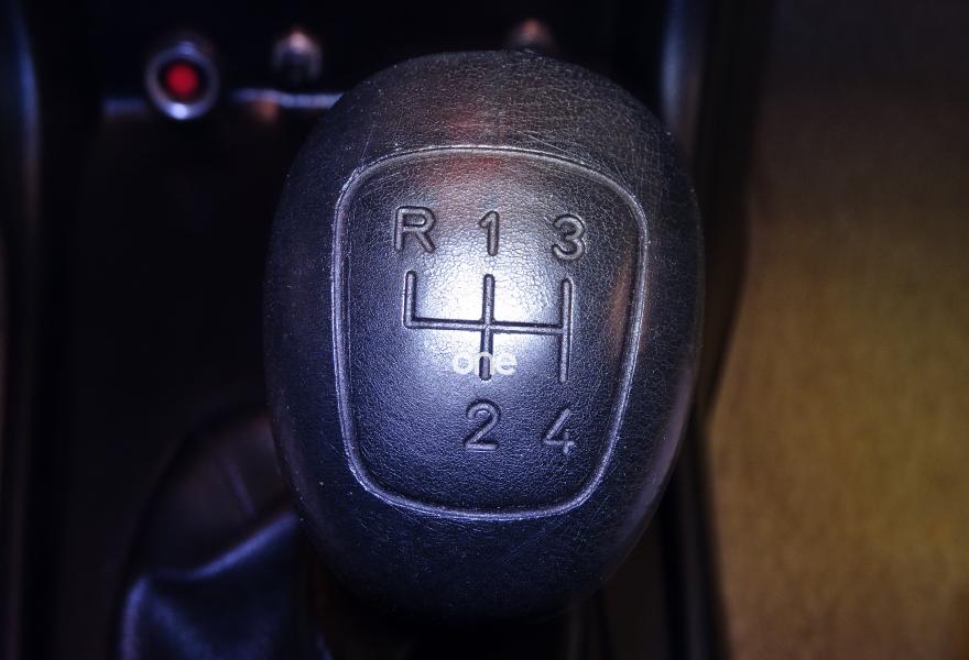 MERCEDES 230 1978