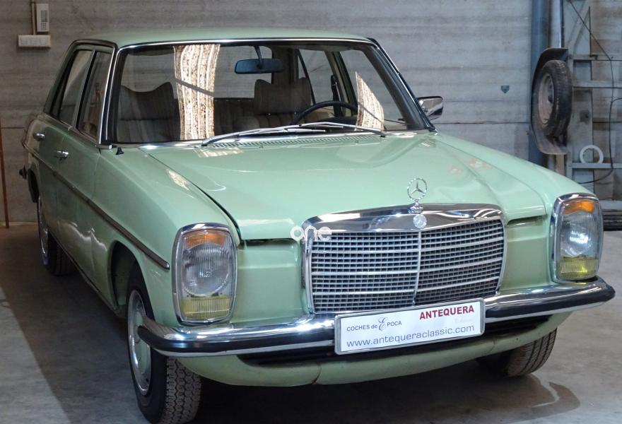 MERCEDES 230 1978