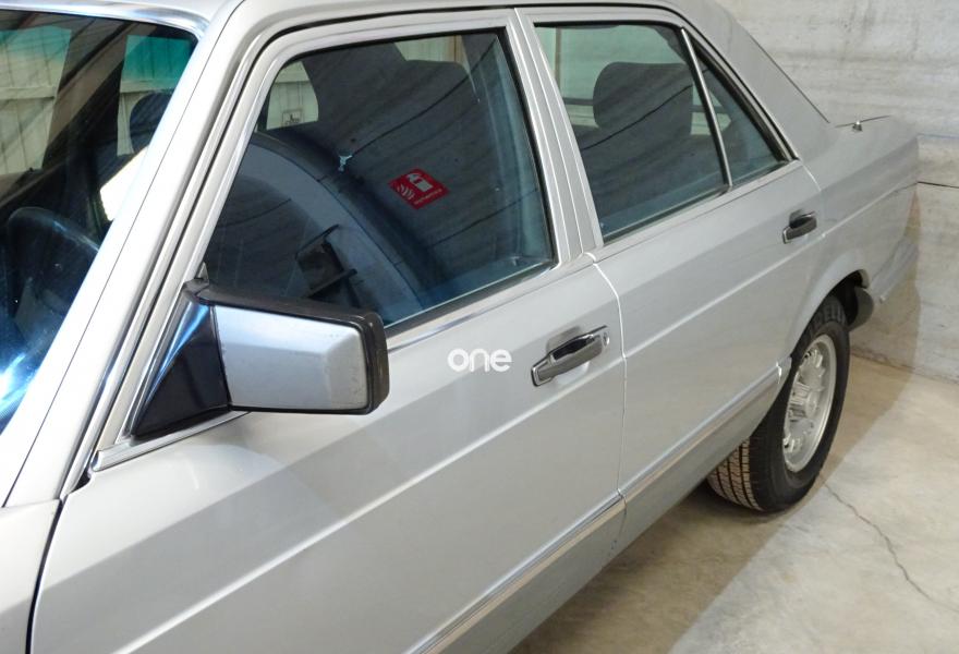 MERCEDES 280 1982
