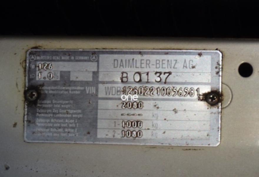 MERCEDES 280 1982