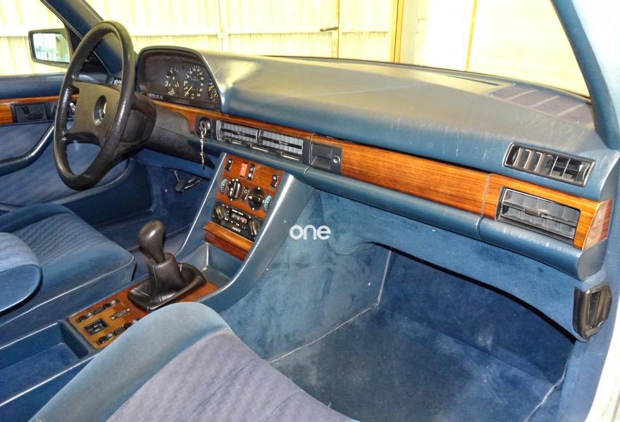 MERCEDES 280 1982