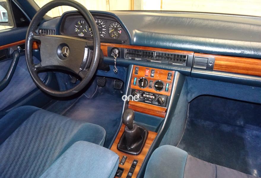 MERCEDES 280 1982