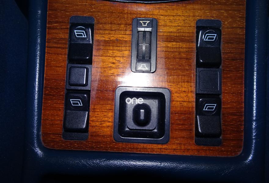 MERCEDES 280 1982
