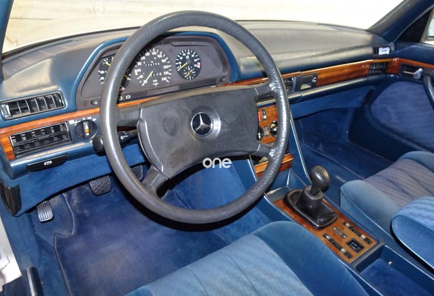 MERCEDES 280 1982