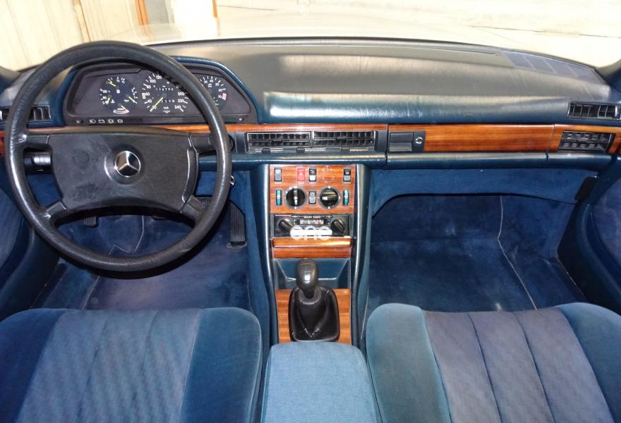 MERCEDES 280 1982