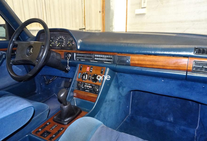 MERCEDES 280 1982