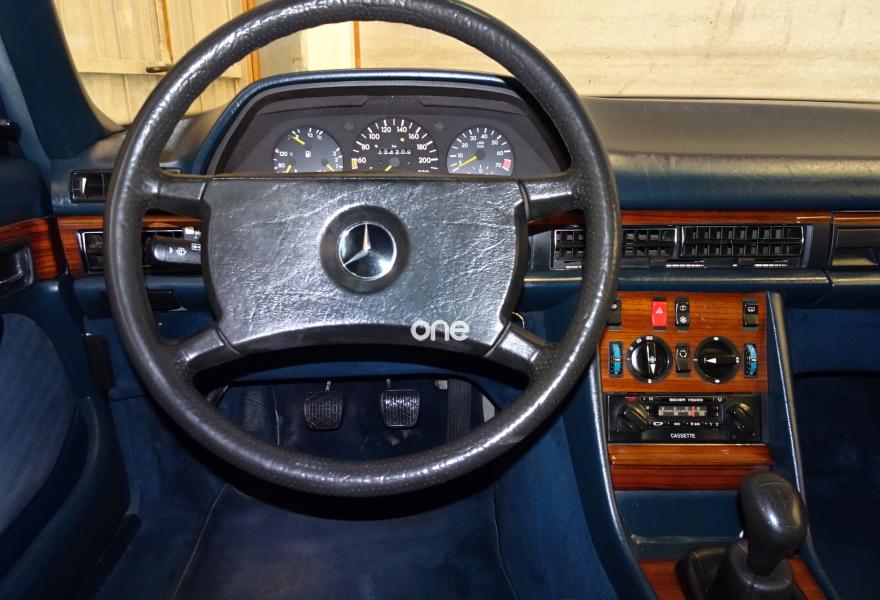 MERCEDES 280 1982
