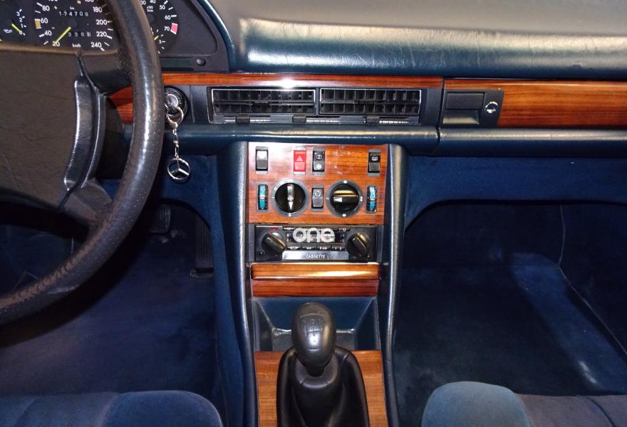MERCEDES 280 1982