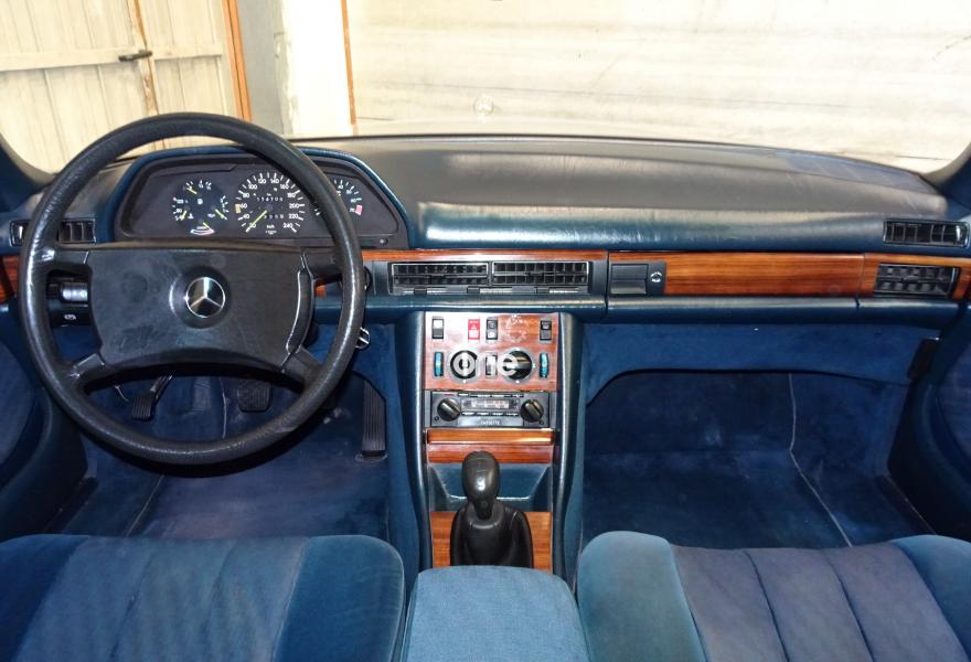MERCEDES 280 1982