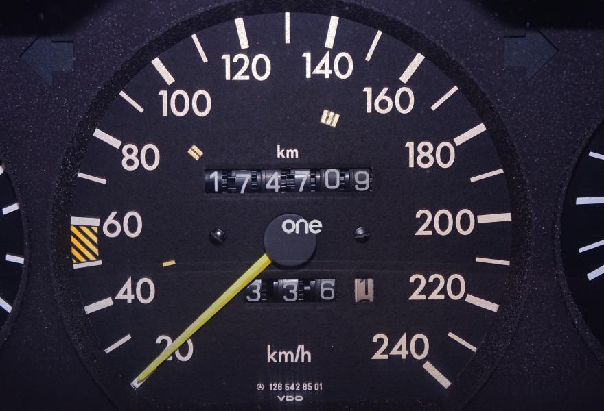 MERCEDES 280 1982