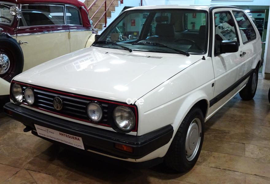 VOLKSWAGEN Golf 1990