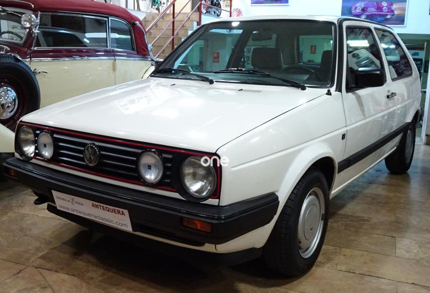 VOLKSWAGEN Golf 1990