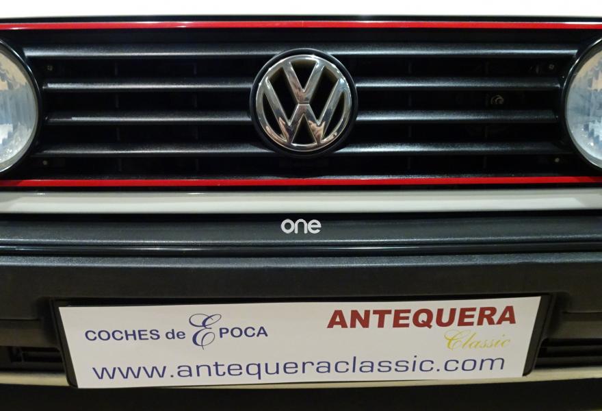 VOLKSWAGEN Golf 1990