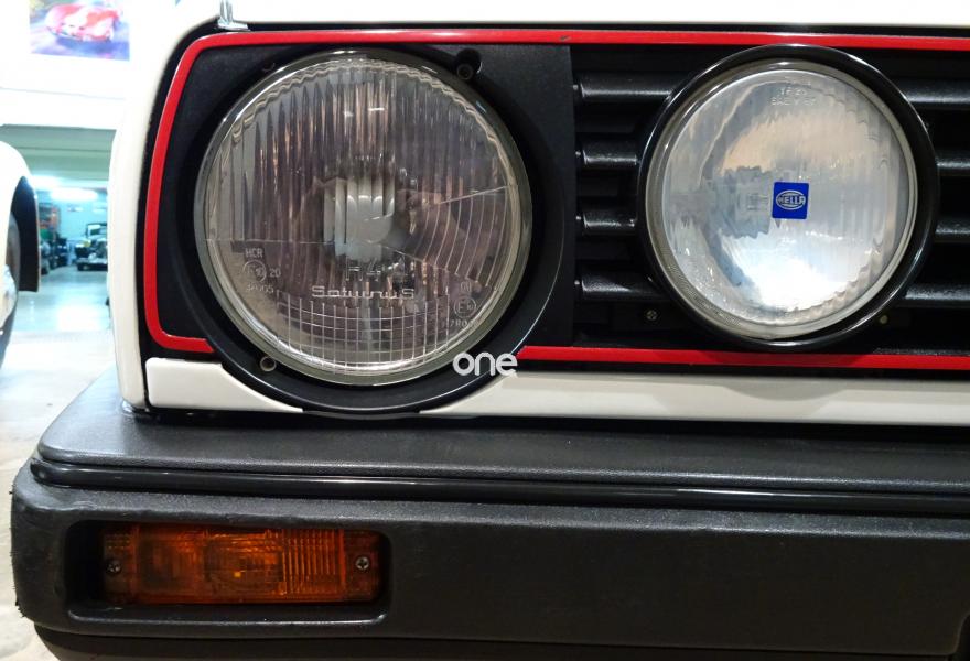 VOLKSWAGEN Golf 1990